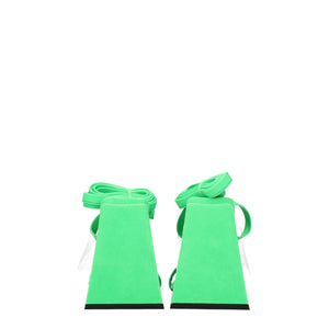 Flache Sandalen aus transparentem Leder