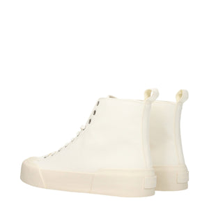 Beigefarbene High-Top-Sneaker aus Stoff