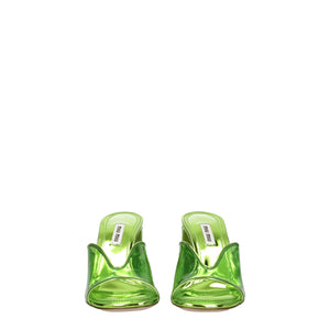 Grüne Plexiglas-Plateau-Sandalen