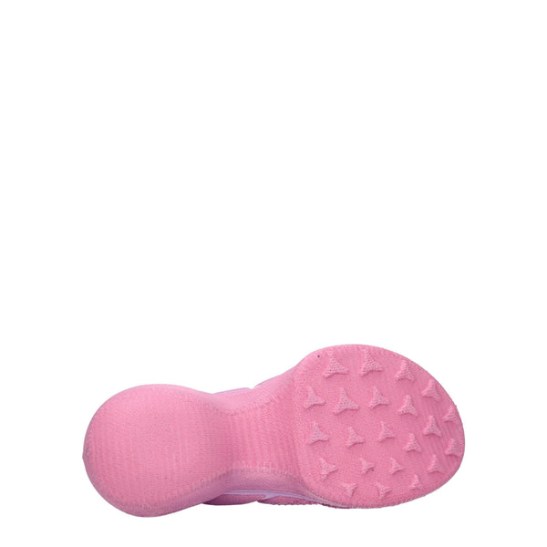 Rosa Stoff Turnschuhe