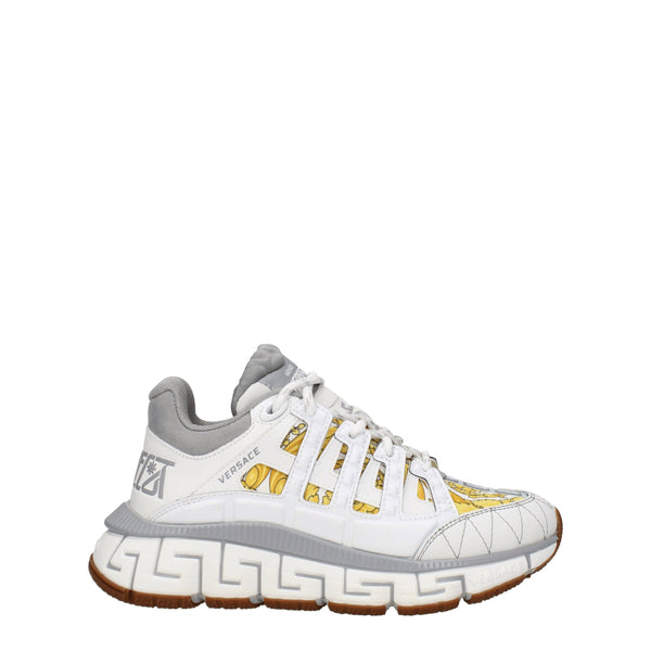 Weißer Stoff Sportliche Turnschuhe
