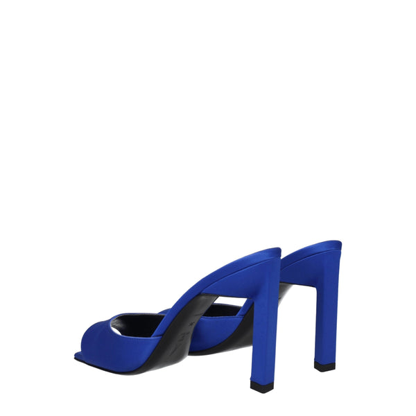 Satin-Stilettos in Blau