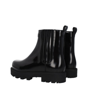 Schwarze Lederstiefeletten