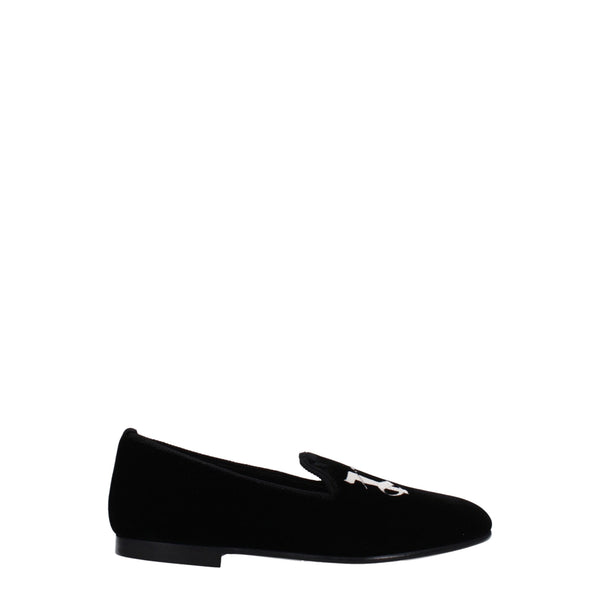 Slipper aus schwarzem Samt