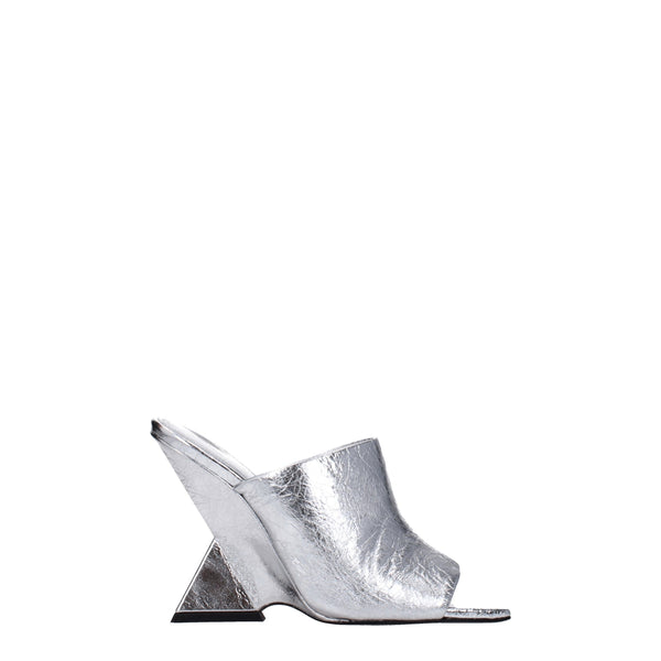 Graue Leder-Plateausandalen