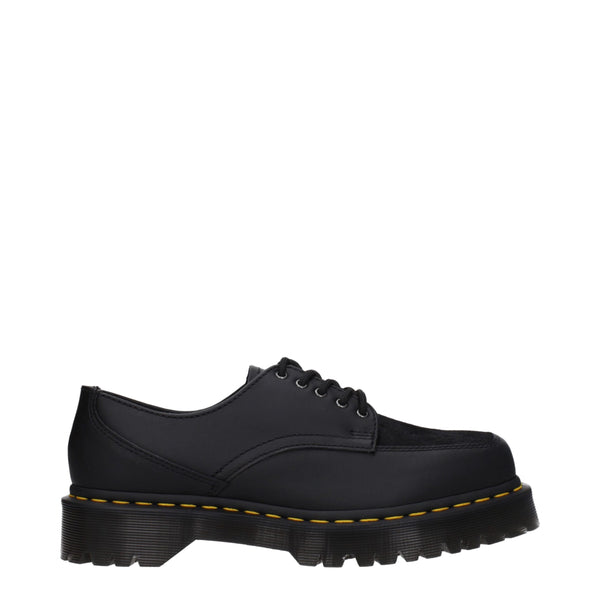 Schwarze Leder Oxfords und Derbies