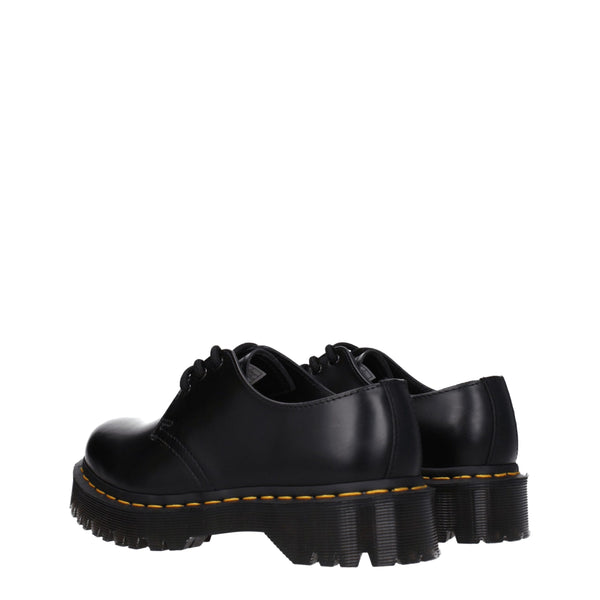 Schwarze Leder Oxfords und Derbies