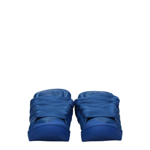 Blaue Leder-Sneaker mit niedrigem Schnitt