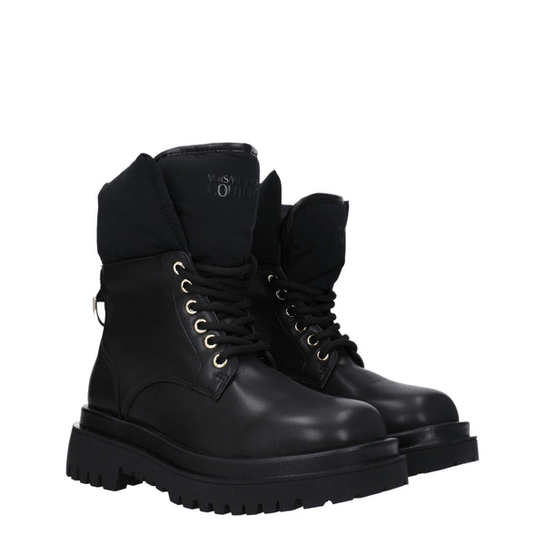Schwarze Polyethylen-Stiefel
