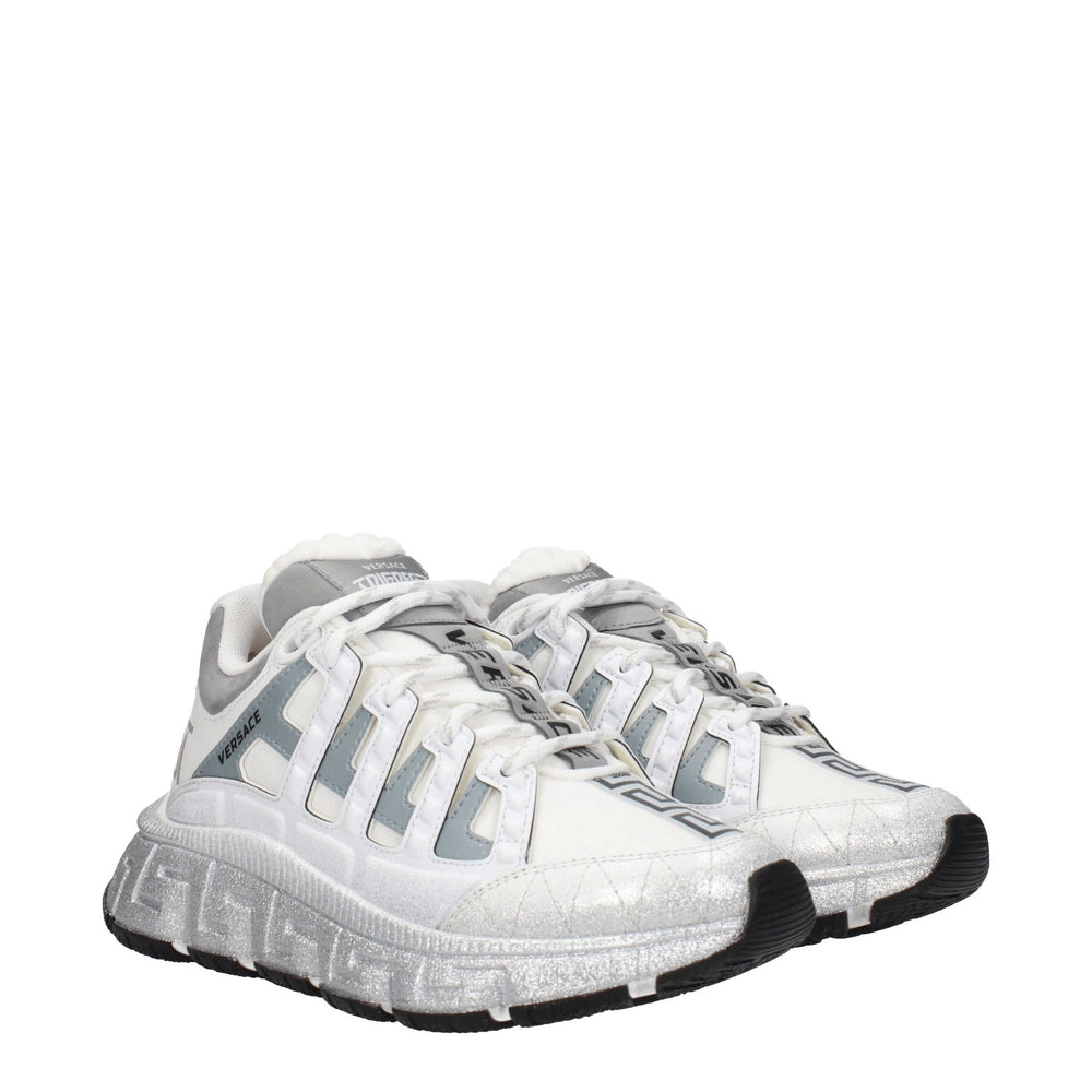 Weißer Stoff Sportliche Turnschuhe