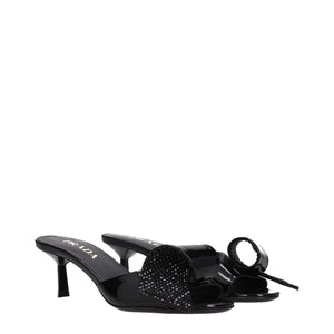 Schwarze Ledersandalen