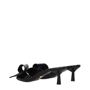 Schwarze Ledersandalen