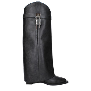 Schwarze Lederstiefel