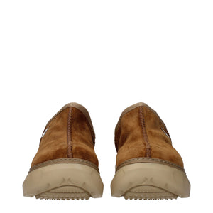 Braune Lederslipper