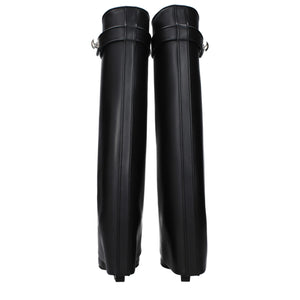 Schwarze Lederstiefel