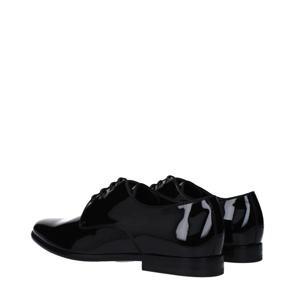 Schwarze Leder Oxfords und Derbies