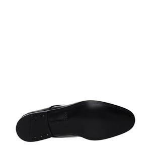 Schwarze Leder Oxfords und Derbies