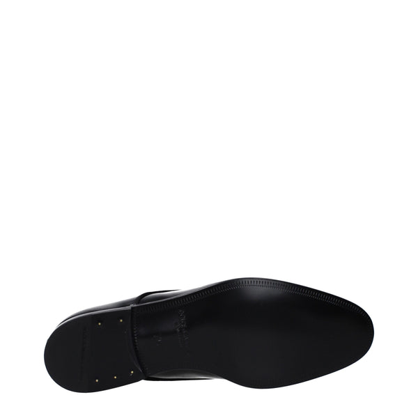 Schwarze Leder Oxfords und Derbies