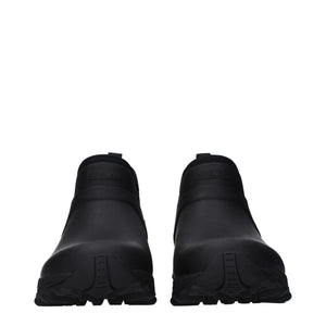 Schwarze Baumwollstiefeletten