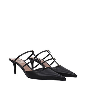 Flache Ledersandalen in Schwarz