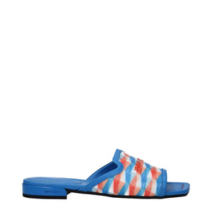 Hellblaue Stoff-Pantoffeln