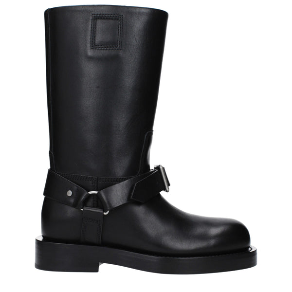 Schwarze Lederstiefel