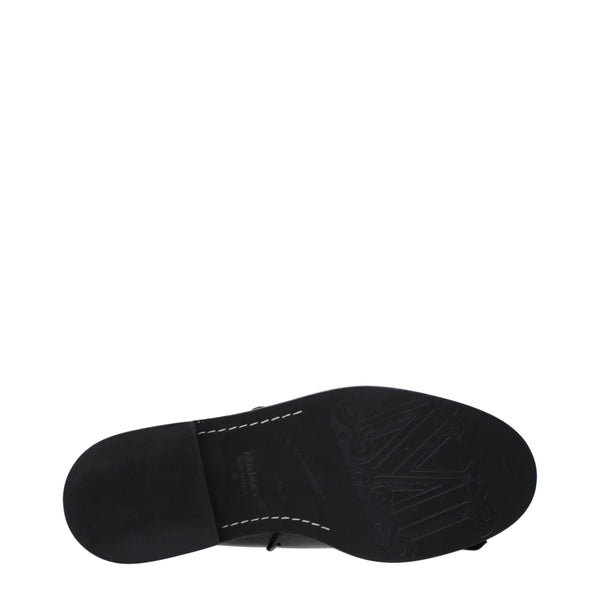 Schwarze Leder Oxfords und Derbies