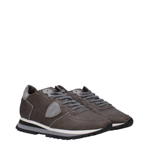 Graue Leder-Sneakers