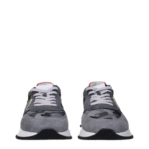 Graue Stoff-Sneakers