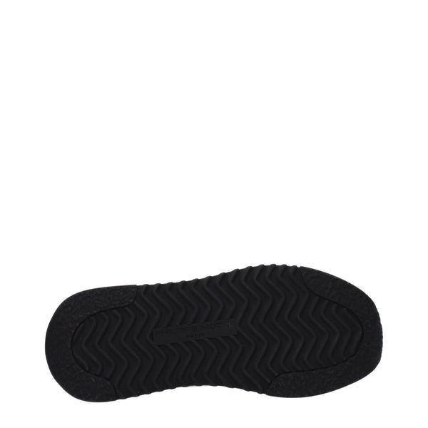 Beigefarbene Stoff-Sneaker mit niedrigem Schaft