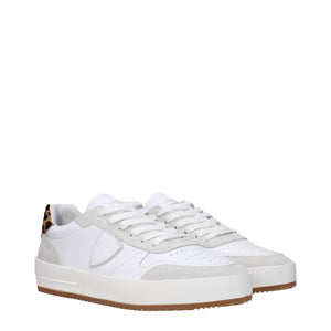 Weiße Sneakers aus Leder mit niedrigem Schaft