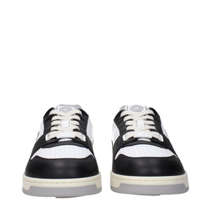 Weiße Leder-Sneaker mit niedrigem Schaft