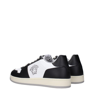 Weiße Leder-Sneaker mit niedrigem Schaft