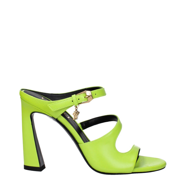Grüne Leder-Stilettosandalen