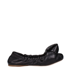 Schwarze Leder-Ballett-Flats