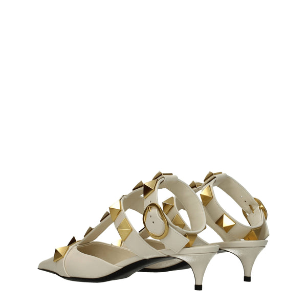 Beige Wildleder-Stilettos