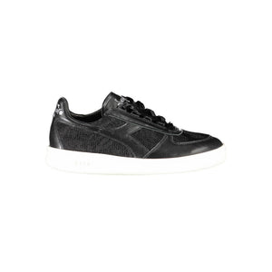 Schwarzer Stoffsneaker