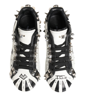 Weiße Nieten bedruckte Low Top Sneakers Schuhe