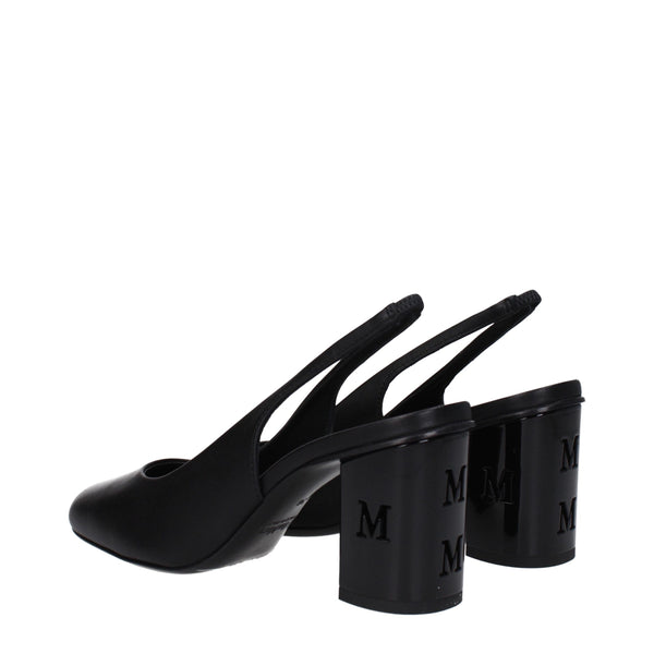 Schwarze Lederpumps