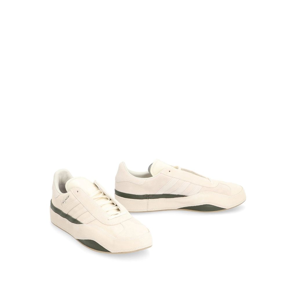 Weiße Sneakers aus Kalbsleder mit niedrigem Schaft