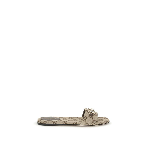 Beigefarbene Baumwoll-Sandalen