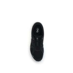 Schwarze Sneaker aus recyceltem Polyester
