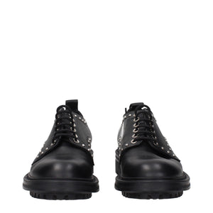 Schwarze Leder Oxfords und Derbies
