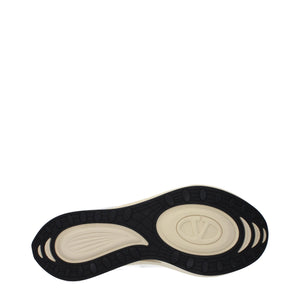 Weißer Stoff Sportliche Turnschuhe