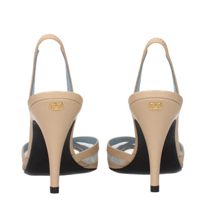 Beigefarbene Leder-Stilettosandalen