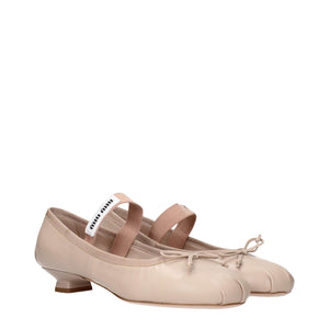 Rosa Leder-Ballett-Flats