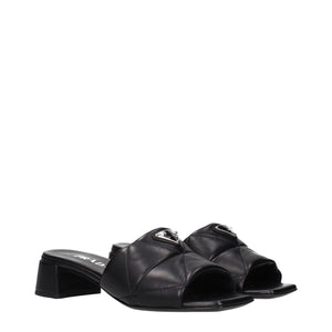 Schwarze Ledersandalen