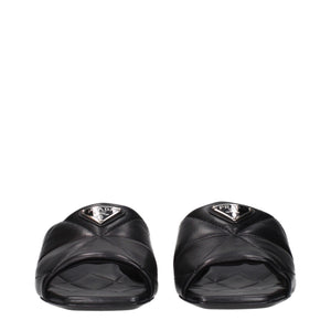 Schwarze Ledersandalen