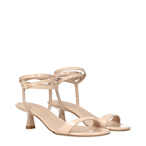 Beigefarbene Leder-Stilettos
