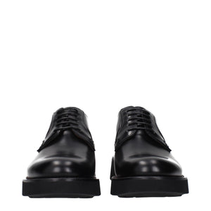 Schwarze Leder Oxfords und Derbies